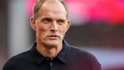 阿莫林加盟曼联，力图助力球队重振雄风